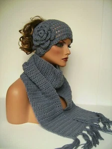 DENIM BLAU BLUME UNORDENTLICH DUTT MÜTZE UND SCHAL SET BEANIE SCHÄDEL MÜTZE HANDGEFERTIGT GEHÄKELT - Bild 1 von 6