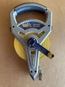 KOBALT 100 ft (30.48M)   Fiberglass open reel measuring tape Good Condition - Picture 1 of 7