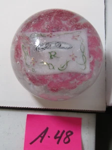 A-48 OLD VINTAGE GLASS BLOWN ART PAPER WEIGHT RED PICTURE R CHAIN - Picture 1 of 1