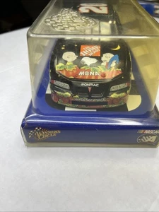 Winner's Circle NASCAR Tony Stewart #20 Home Depot Great Pumpkin Chevrolet 1:24 - Picture 1 of 24