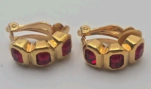 Vintage Clip On Earrings Red Stones Gold Tone - Picture 1 of 2