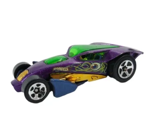 Coche diecast púrpura brutalístico exclusivo de Monster Mission de Hot Wheels 2013 - Imagen 1 de 5