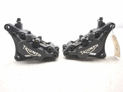 Juego de pinzas de freno delanteras Triumph Sprint ST 1050 05-10 Foto 1 de 4