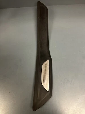 2013-2018 BMW 320I 335 3 SER XDRIVE - REAR LEFT DOOR SILL / Scuff Plate 8054233 — 第 1/4 张图片