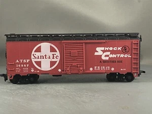 Athearn - Santa Fe - Scatola Comando Ammortizzatori 40' Auto # 16987 - Foto 1 di 6
