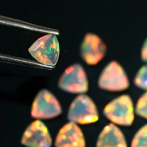 5 Pcs Ethiopian Opal Trillion Faceted Cut 6mm -10mm Calibrated Loose Gemstone - Picture 1 of 6