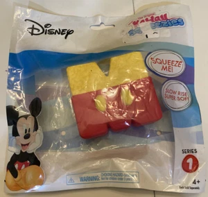 Disney Mickey Mouse The Original Kawaii Squeezies Serie 1 Letra M Juguete Apretar - Imagen 1 de 1
