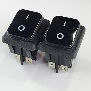 2pcs T120/55 B4... Interruttore ON-OFF 4 Pin IP55 Antipolvere Nero - Foto 1 di 5