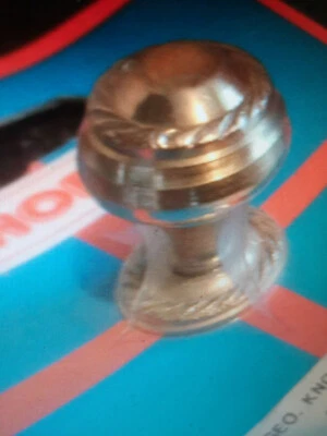 19mm Georgian Style Solid Brass Cupboard Knob. Qty 10 knobs - Image 1 of 3