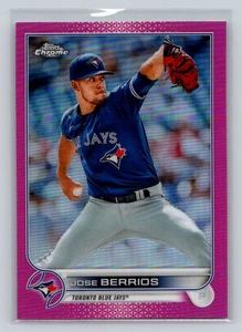 2022 Topps Chrome #104 Jose Berrios Pink Refractor - Bild 1 von 2