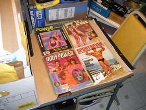 4 BODYBUILDING MAGAZINES 2 BRITISH, 1 U.S. 1 GERMAN RARE ARNOLD S BONUS! LOT #60 - Picture 1 of 11