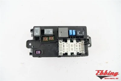 Front Cabin Fuse Box Assembly ID: 84929381 Fits 2021-2024 Chevrolet Tahoe 699758 - Image 1 of 4