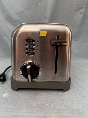 Cuisinart CPT-180 Metal Classic 4-Slice Toaster Brushed Stainless Toast Bagels - Image 1 of 4