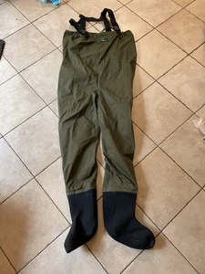 ORVIS  Waders Dark Olive Size medium - Picture 1 of 10