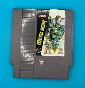 Metal Gear - Nintendo NES 1988 - solo cartuccia - autentico - pulito e testato - Foto 1 di 4