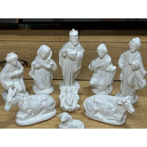9 Stück weiße Keramik Weihnachtskrippe Set Figuren. Glaube. Jesus.  - Bild 1 von 7