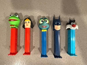 VINTAGE Pez Dispensers Lot Of 5 Batman, Gonzo, Kermit, Wonder Woman, Sylvester - Picture 1 of 7