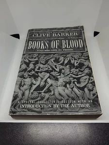 Clive Barker's Books of Blood 1-3 by Clive Barker (1998, Uk-B Format Paperback) - Foto 1 di 4