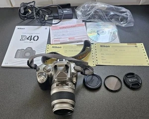 Nikon D40 6.1MP DSLR Camera + AF-S 18-55mm II Lens Low Shutter Count 2417 - Picture 1 of 17