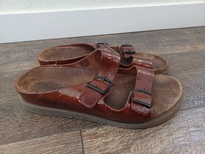 Mephisto Women's Harmony Slide Sandal brown patent leather sz. 39 - Image 1 of 4