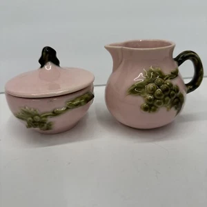 Rare Vintage Hull Pottery Tuscany Tokay Grape Pink Cream & Sugar Bowl W/lid - Bild 1 von 6