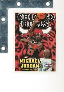 Aros de la NBA 1998-99 #220 Michael Jordan Skybox super afilado casi nuevo+ toros - Imagen 1 de 1