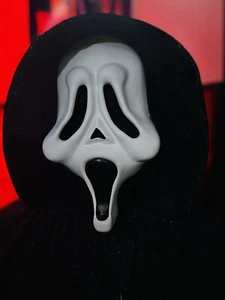 Ultimate Scream (1996) Killer KNB Mask - Picture 1 of 4