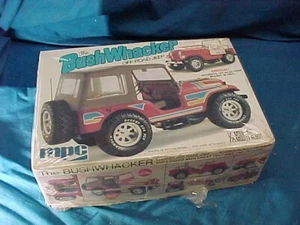 1977 MPC 1/25 Scale BUSHWACKER Off Road CJ JEEP Unbuilt MODEL CAR KIT - Picture 1 of 3