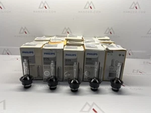 Philips D2S Xenon HID Car Headlight Lamps Head Lights 35W - Picture 1 of 2