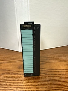 SIEMENS - 6ES7-332-5HB01-0AB0 - Picture 1 of 4