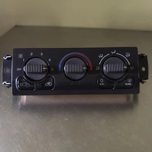 00-02 CHEVROLET Tahoe SUBURBAN GMC Yukon HVAC Controls 15060162 - Picture 1 of 11