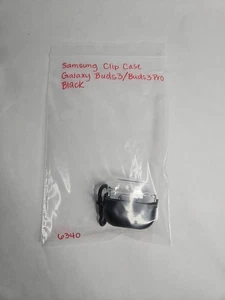Samsung Clip Case with Carabiner for Galaxy Buds3 & Buds3 Pro in Black - Picture 1 of 5