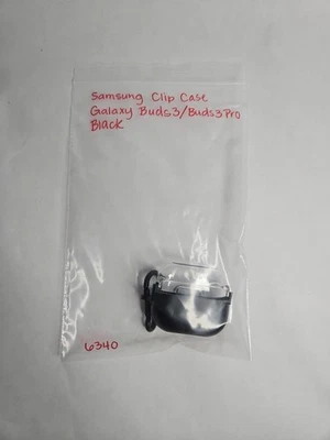 Samsung Clip Case with Carabiner for Galaxy Buds3 & Buds3 Pro in Black - Image 1 of 4