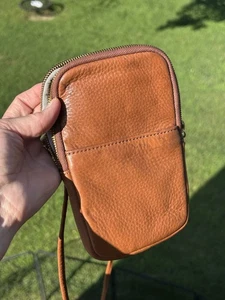 Hobo Token Brown Genuine Leather Phone/Card Holder Wallet Crossbody See Photos - Picture 1 of 7