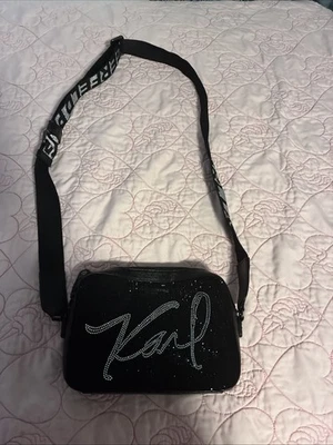 Bandolera Karl Lagerfeld Paris negra con brillante Foto 1 de 4