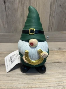 NEW ST PATRICKS DAY GNOME & HORSESHOE 5.12" FIGURE FIGURINE - Picture 1 of 4