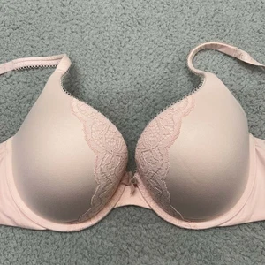 Victoria Secret Bra 32DDD Push Up Bra Body By Victoria Perfect Shape - Picture 1 of 11