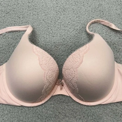 Victoria Secret Bra 32DDD Push Up Bra Body By Victoria Perfect Shape - Image 1 of 4