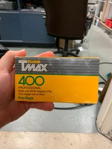 Kodak TMAX 400 Professional 120 Film Pro-Pack (5 Rolls) EXIRED 05/1999 #2 - Picture 1 of 3
