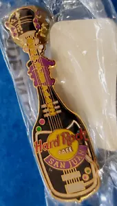 GUITARRA BOTELLA CHAMPAGNE AÑO NUEVO AÑO SAN JUAN PUERTO RICO 2000 Hard Rock Café PIN - Imagen 1 de 1