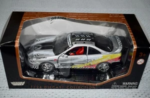 MotorMax 2000 Acura Integra Type R Silver Factory Performance 1:24 DieCast #107 - Picture 1 of 7