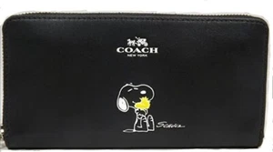 COACH x PEANUTS SNOOPY ACCORDION ZIP WALLET F53773 BLACK SHULZ WOODSTOCK USA - Picture 1 of 6