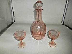 Anchor Hocking Pink Mayfair Open Rose Decanter with 2 Liquor Cocktail Stems - Picture 1 of 14