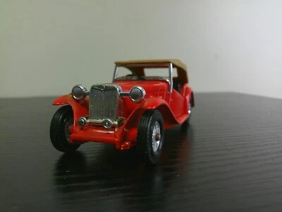Matchbox Models Of Yesteryear Y-8 - 1945 MG TC Red with tan top - Image 1 of 4