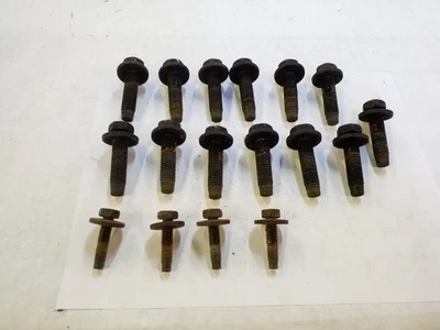 Pernos de montaje de asiento de cabina y media | Se adapta a Dodge Ram 2500 3500 2002-2005 Foto 1 de 4