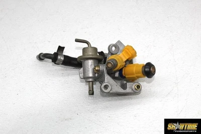 00-04 KAWASAKI VULCAN 1500 VN1500L NOMAD MAIN PRIMARY GAS FUEL INJECTORS RAIL - Image 1 of 4