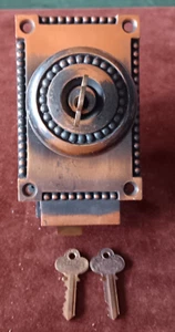 SELTENES antikes Corbin schweres Bronze Jappaned quadratisches Einsteckschloss Set Pat 1899 mit Schlüssel - Bild 1 von 12