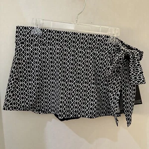 Jones New York Women's Tummy Smoother Swim Bottoms Black/White Sz 12 - Picture 1 of 9