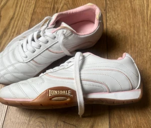 LONSDALE TRAINERS SIZE 4 UK PINK & WHITE WOMENS / GIRLS TRAINERS - Picture 1 of 7