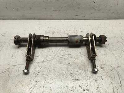 Suzuki GS450L GS450 1980 OEM espaciadores de eje de rueda trasera ajustadores de cadena perno Foto 1 de 4